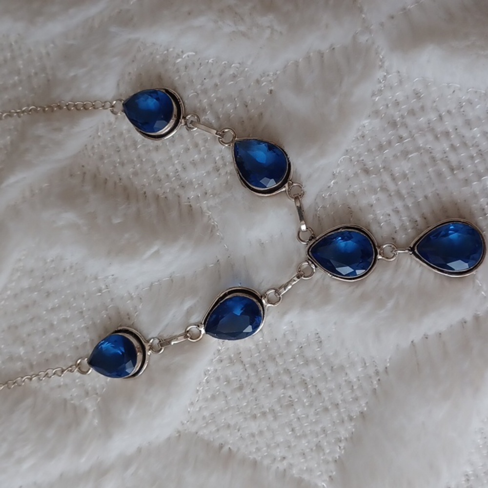 Jewelry - Picture 3 of 4